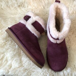 KOOLABURRA by UGG Barlee Mini Women's Shearling Boots in Plum Size 7